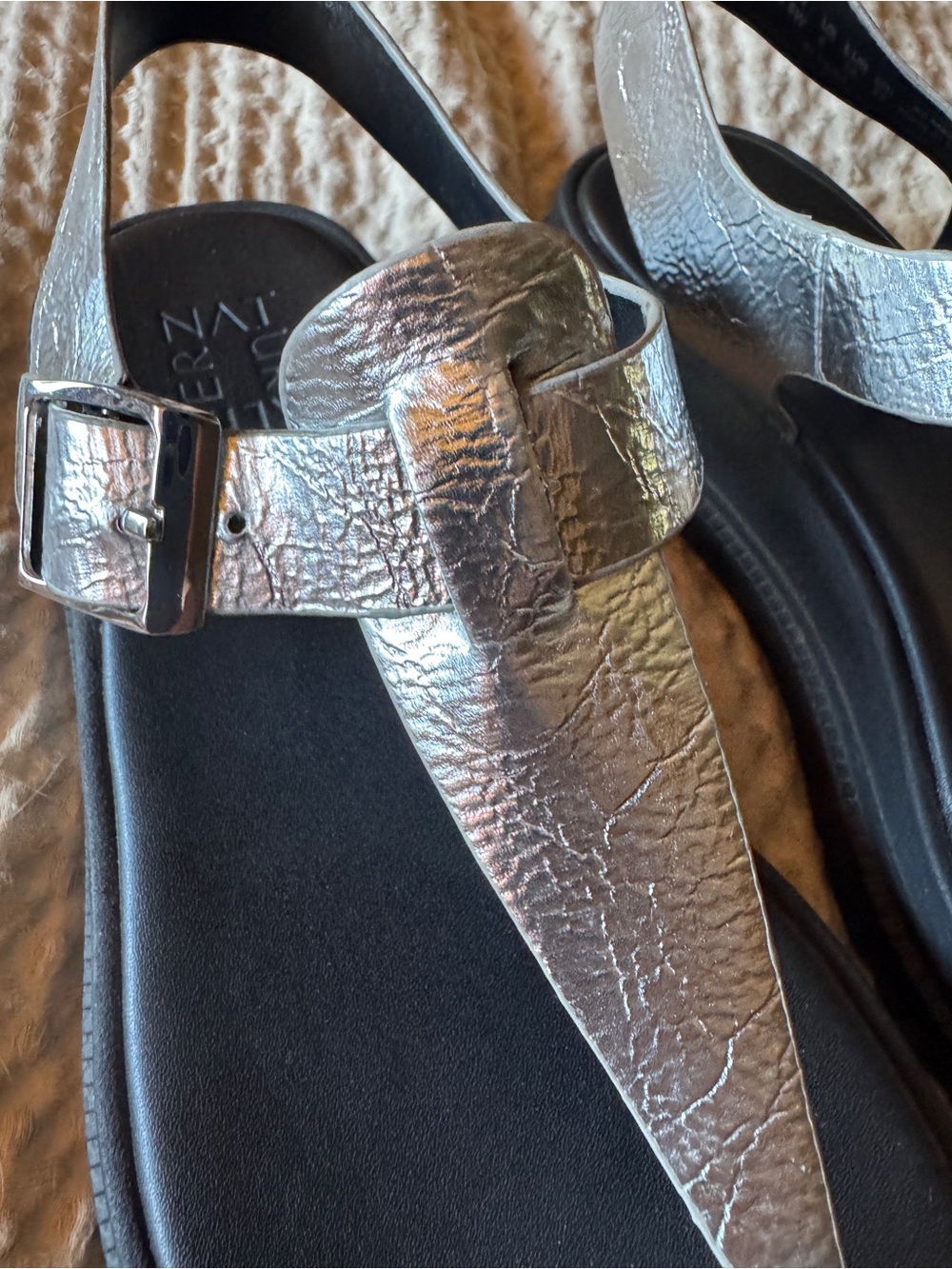 Naturalizer Women's Metallic Silver T-Strap Sandals - Picture 3 of 5